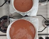 Foto del passaggio 5 della ricetta Naked cake cioccolato, panna e frutti di bosco