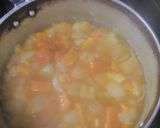 Foto del paso 3 de la receta: Sopa crema de zapallo papa y cebolla