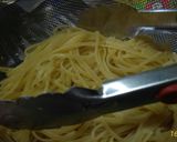 Foto langkah ke 4 dari resep Fettuccinie carbonara with telur ayam kate.
