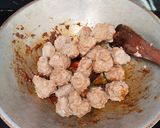 Foto langkah ke 2 dari resep Bola-bola daging bumbu rendang.