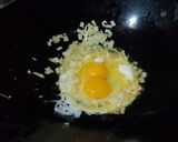 Foto langkah ke 1 dari resep Egg Butter Rice.