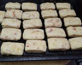Foto del paso 2 de la receta: Bizcochitos de jamón y queso🧀🐽