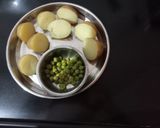 સમોસા (Samosa Recipe In Gujarati) રેસીપી સ્ટેપ1ફોટો