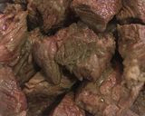 Foto del paso 1 de la receta: Carne guisada con zanahorias
