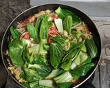Foto langkah ke 4 dari resep Tumis Jamur Enoki.