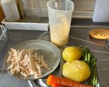 Foto del paso 6 de la receta: Ensaladilla de pollo con salsa siracha