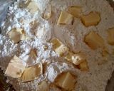 Gambar langkah 1 resipi Scones Kismis.