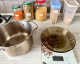 A picture of step 3 of Суп с крупами, бобовыми и шампиньонами.