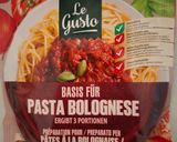Spagetti kukoricàval, zöld olívabogyóval, fekete olívabogyòval reszelt sajttal 🍜🍜🍜 recept fázis 2 fotója