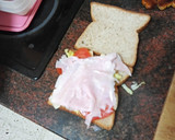 Foto del paso 1 de la receta: Sándwich de jamón cocido, queso fresco y ensalada
