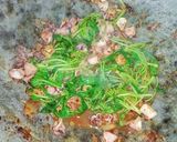 Foto langkah ke 5 dari resep Tumis Pedas Baby Caisim Seafood.
