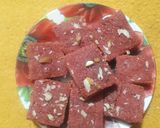 गाजर सूजी की बर्फी(Gajar suji ki barfi recipe in Hindi) रेसिपी चरण 7 फोटो