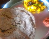 A picture of step 5 of Jowar Bajari Ragi bhakri.