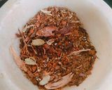 खड़े मसाले का कीमा स्पाइसी(khade masale ka keema spicy recipe in hindi) रेसिपी चरण 2 फोटो