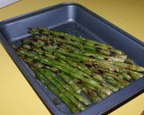 A picture of step 3 of Quick and Easy Grilled Green Asparagus.