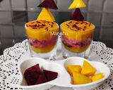 A picture of step 16 of Mango & Beetroot Sooji Halwa shots.