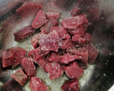 Foto del paso 2 de la receta: Carne guisada con tomate