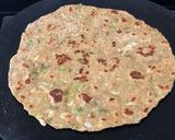 A picture of step 4 of Louki thepla.