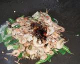 Foto langkah ke 5 dari resep Udang Saus Tiram.