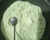 Foto langkah ke 2 dari resep Kue Putu Daun Pisang.
