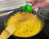 Foto del paso 5 de la receta: Tagliatelle con champiñones, longaniza y piñones