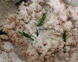 Foto langkah ke 3 dari resep Unti Kelapa Gula Putih.