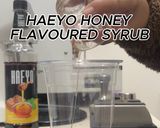 รูปขั้นตอนการทำที่ 1 ของ HONEY LEMON SODA🍋✨