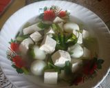 Foto langkah ke 4 dari resep Sup Tahu Telur Puyu.