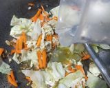 Foto langkah ke 5 dari resep 108. Mie Goreng Sayur.