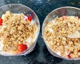 Foto del paso 3 de la receta Fresas, cerezas, queso batido y cereales