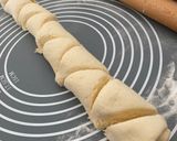 Gluténmentes sajtos hajtovány recept fázis 3 fotója