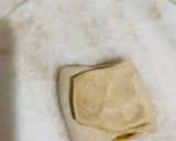A picture of step 3 of Plain Paratha.