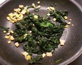 รูปขั้นตอนการทำที่ 1 ของ ผักโขมผัดเนยกับข้าวโพด low carb เครื่องเคียงสเต็ก
