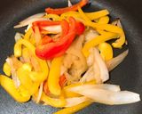 甜椒炒牛肉的食譜步驟4照片