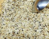 Фото кроку 5 до Хрустящее печенье с кунжутом и грецким орехом.