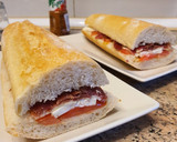 Foto del paso 2 de la receta: Bocadillo de queso fresco, Tajín y jamón