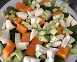 Foto del passaggio 3 della ricetta Insalata estiva
