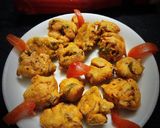A picture of step 4 of Onion Chilli Pakoda.