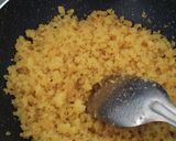 मूंगदाल की बर्फी (moong dal ki barfi recipe in Hindi) रेसिपी चरण 2 फोटो