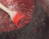 A picture of step 3 of Easy plum compote.
