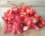 Foto del paso 2 de la receta: Bocaditos de yogur y fresas