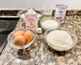 Foto del paso 1 de la receta: Pastel “Coco y caramelo”(Coconut and caramel cake)