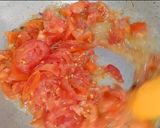 A picture of step 2 of Chicken Aloo Curry.