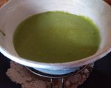 A picture of step 5 of Spinach Christmas Cake.