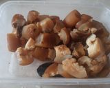 Foto langkah ke 1 dari resep 31. Rujak Kikil.