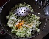 A picture of step 3 of Podalangai Poriyal (snake gourd curry).