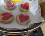 વેનીલા હાર્ટ કૂકીઝ & ચોકલેટ ચિપ્સ કૂકીઝ(cookies recipe in gujarati) રેસીપી સ્ટેપ3ફોટો