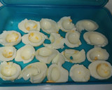 Foto del paso 1 de la receta: Huevo rellenos arácnidos