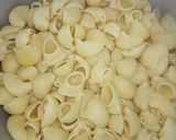 صورة لخطوة 1 من وصفة معكرونة بالصلصة الحمراء 👌👌😋😋😋