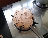 A picture of step 6 of Barley whole wheat Roti.